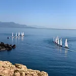 La Clé De La Porte * Antibes