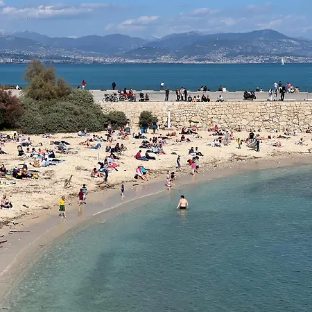 La Cle De La Porte אנטיב