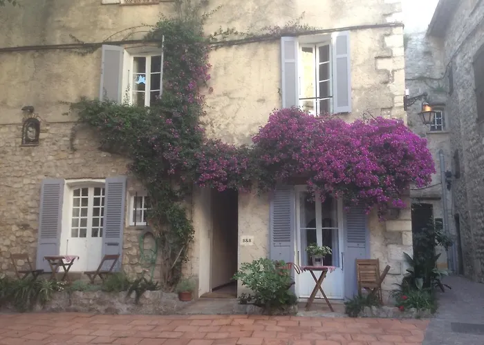 La Cle De La Porte Rentals